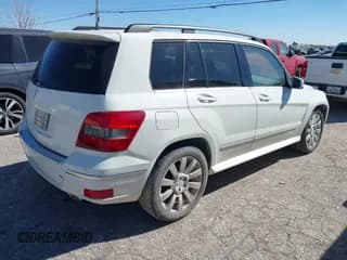 ✅ 2010 Mercedes-Benz GLK 350 • VIN: WDCGG8HB0AF322032 • Lot: 43611272. Wystawiony na IAAI z przebiegiem 180 801 mil. Bezpłatny archiwum sprzedaży aukcyjnych z USA i szczegółowy raport historii pojazdu na DreamBid. Zdjęcie 4.