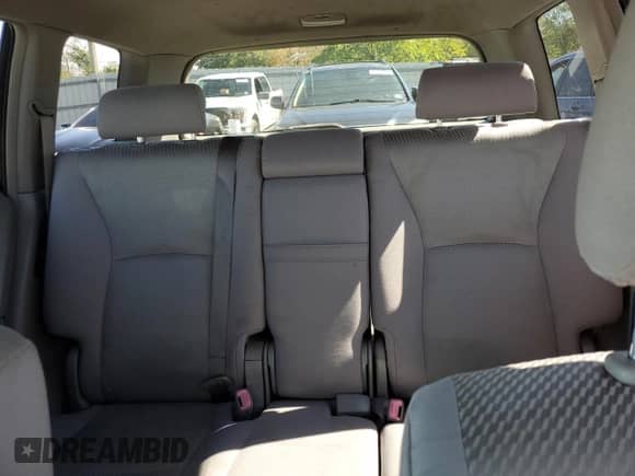 2006 Toyota Highlander с VIN JTEGD21A860135012, выставлен на аукционе Copart как лот 71656175 с пробегом Не указан миль и Списание • Salvage title. История ставок и продаж доступна на DreamBid. Изображение 10.