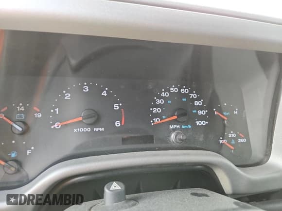 ✅ 2006 Jeep Wrangler Unlimited LWB • VIN: 1J4FA44S26P755784 • Lot: 64491985. Wystawiony na Copart z przebiegiem Nie podano. Bezpłatny archiwum sprzedaży aukcyjnych z USA i szczegółowy raport historii pojazdu na DreamBid. Zdjęcie 9.