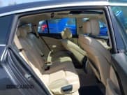 ✅ 2011 BMW 5 Series 535i Gran Turismo xDrive • VIN: WBASP2C58BC337327 • Lot: 42100490. Wystawiony na IAAI z przebiegiem 161 770 mil. Bezpłatny archiwum sprzedaży aukcyjnych z USA i szczegółowy raport historii pojazdu na DreamBid. Zdjęcie 8.