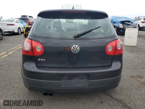 ✅ 2008 Volkswagen Golf GTI • VIN: WVWEV71K88W197315 • Lot: 52974145. Wystawiony na Copart z przebiegiem 165 227 mil. Bezpłatny archiwum sprzedaży aukcyjnych z USA i szczegółowy raport historii pojazdu na DreamBid. Zdjęcie 6.