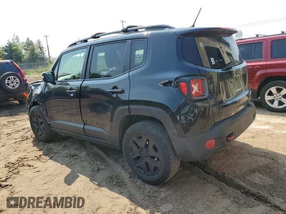 ✅ 2017 Jeep Renegade Trailhawk • VIN: ZACCJBCB2HPF40362 • Лот: 58470555. Опубликован ранее на Copart с пробегом 157 832 миль. Бесплатный доступ к архиву аукционных продаж из США и подробный отчёт об истории автомобиля на DreamBid. Изображение 2.