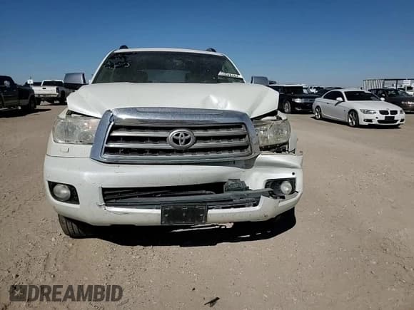 ✅ 2011 Toyota Sequoia Platinum • VIN: 5TDYY5G11BS031975 • Lot: 76718494. Wystawiony na Copart z przebiegiem 175 451 mil. Bezpłatny archiwum sprzedaży aukcyjnych z USA i szczegółowy raport historii pojazdu na DreamBid. Zdjęcie 12.