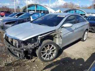 ✅ 2011 Hyundai Sonata Limited • VIN: 5NPEC4AC7BH000838 • Lot: 90902555. Wystawiony na Copart z przebiegiem 145 862 mil. Bezpłatny archiwum sprzedaży aukcyjnych z USA i szczegółowy raport historii pojazdu na DreamBid. Zdjęcie 1.