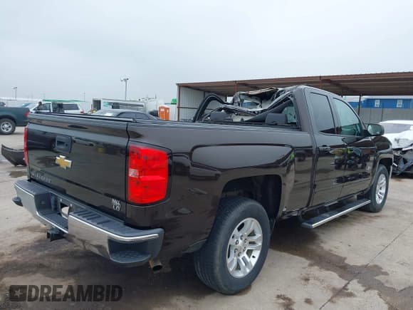 ✅ 2019 Chevrolet Silverado 1500 LT • VIN: 2GCRCPEC7K1115535 • Lot: 42413006. Wystawiony na IAAI z przebiegiem 136 455 mil. Bezpłatny archiwum sprzedaży aukcyjnych z USA i szczegółowy raport historii pojazdu na DreamBid. Zdjęcie 4.