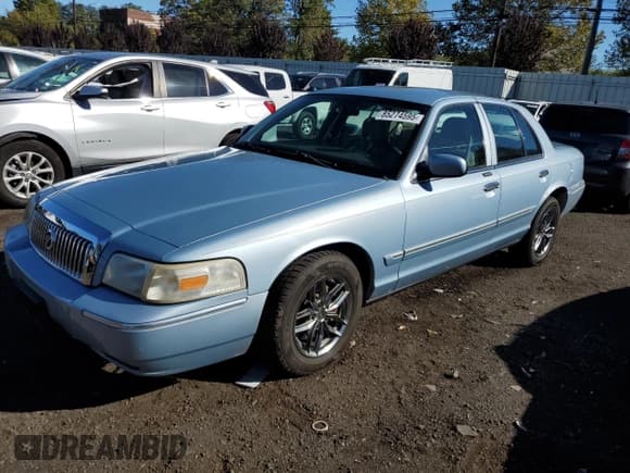✅ 2008 Mercury Grand Marquis LS • VIN: 2MEFM75V48X645709 • Лот: 85274595. Опубликован ранее на Copart с пробегом 85 420 миль. Бесплатный доступ к архиву аукционных продаж из США и подробный отчёт об истории автомобиля на DreamBid. Изображение 1.