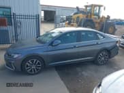 ✅ 2025 Volkswagen Jetta SE • VIN: 3VW7X7BU4SM086946 • Lot: 43058461. Listed on IAAI with 1,261 mi. Free auction sales archive from the USA and detailed vehicle history report at DreamBid. Image 15.