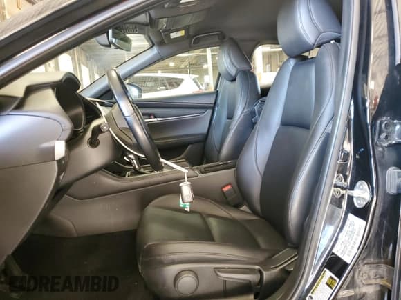 ✅ 2025 Mazda 3 S Select Sport • VIN: JM1BPAKM9S1753596 • Lot: 90274845. Listed on Copart with 38,186 mi. Free auction sales archive from the USA and detailed vehicle history report at DreamBid. Image 7.