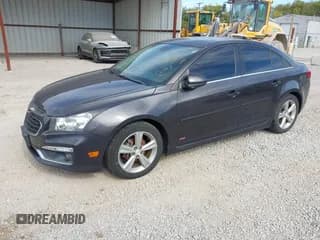 ✅ 2015 Chevrolet Cruze LT • VIN: 1G1PE5SB8F7198220 • Lot: 43491471. Wystawiony na IAAI z przebiegiem 133 321 mil. Bezpłatny archiwum sprzedaży aukcyjnych z USA i szczegółowy raport historii pojazdu na DreamBid. Zdjęcie 2.