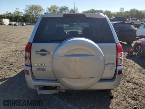 ✅ 2006 Suzuki Grand Vitara Premium • VIN: JS3TD943064100953 • Lot: 84945045. Wystawiony na Copart z przebiegiem 286 846 mil. Bezpłatny archiwum sprzedaży aukcyjnych z USA i szczegółowy raport historii pojazdu na DreamBid. Zdjęcie 6.