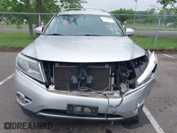 ✅ 2014 Nissan Pathfinder S • VIN: 5N1AR2MN0EC715471 • Lot: 42264876. Listed on IAAI with 125,370 mi. Free auction sales archive from the USA and detailed vehicle history report at DreamBid. Image 6.