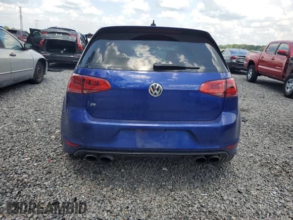 ✅ 2017 Volkswagen Golf R • VIN: WVWWF7AU7HW117070 • Lot: 60392975. Wystawiony na Copart z przebiegiem 83 828 mil. Bezpłatny archiwum sprzedaży aukcyjnych z USA i szczegółowy raport historii pojazdu na DreamBid. Zdjęcie 6.