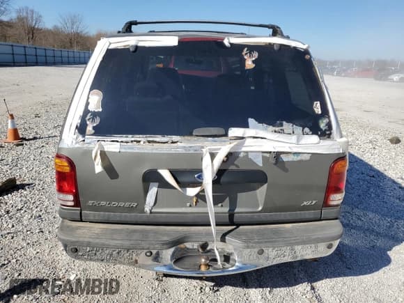 ✅ 2001 Ford Explorer XLT • VIN: 1FMZU83P61ZA38750 • Лот: 48524285. Опубликован ранее на Copart с пробегом 245 305 миль. Бесплатный доступ к архиву аукционных продаж из США и подробный отчёт об истории автомобиля на DreamBid. Изображение 6.