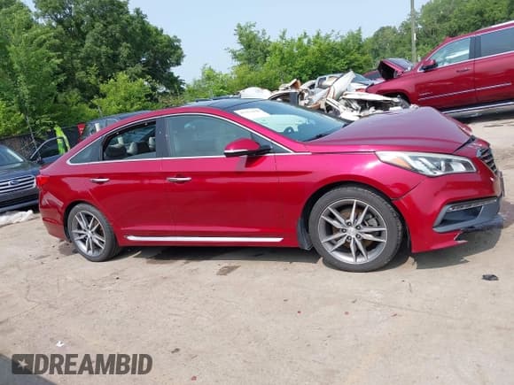 ✅ 2015 Hyundai Sonata Sport • VIN: 5NPE34AB3FH050746 • Lot: 42351448. Wystawiony na IAAI z przebiegiem 145 082 mil. Bezpłatny archiwum sprzedaży aukcyjnych z USA i szczegółowy raport historii pojazdu na DreamBid. Zdjęcie 14.