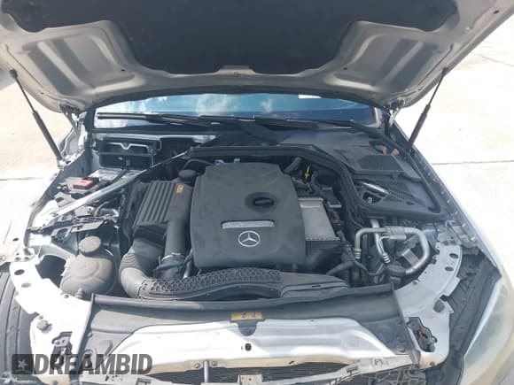✅ 2015 Mercedes-Benz C 300 • VIN: 55SWF4JBXFU064636 • Lot: 43307934. Listed on IAAI with 97,047 mi. Free auction sales archive from the USA and detailed vehicle history report at DreamBid. Image 10.