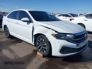 ✅ 2022 Volkswagen Jetta S • VIN: 3VWCM7BU8NM010884 • Lot: 41745356. Wystawiony na IAAI z przebiegiem 38 615 mil. Bezpłatny archiwum sprzedaży aukcyjnych z USA i szczegółowy raport historii pojazdu na DreamBid. Zdjęcie 1.