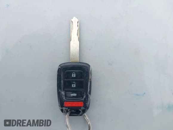 ✅ 2013 Honda Accord LX • VIN: 1HGCR2F30DA048499 • Lot: 43534517. Wystawiony na IAAI z przebiegiem 166 566 mil. Bezpłatny archiwum sprzedaży aukcyjnych z USA i szczegółowy raport historii pojazdu na DreamBid. Zdjęcie 11.