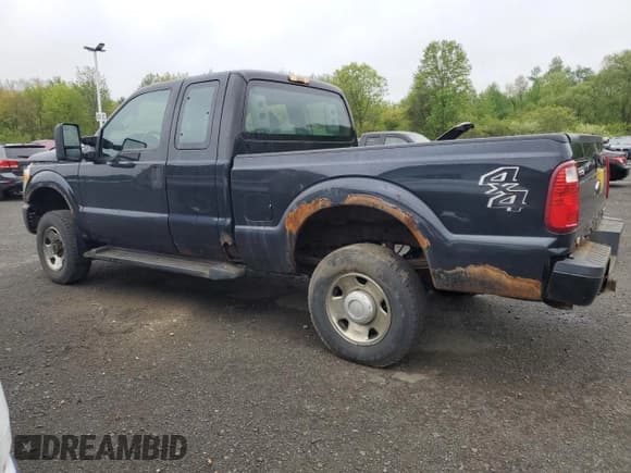 ✅ 2014 Ford F-250 XL • VIN: 1FT7X2B65EEA29317 • Lot: 56295505. Listed on Copart with 218,107 mi. Free auction sales archive from the USA and detailed vehicle history report at DreamBid. Image 2.