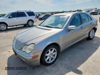 ✅ 2003 Mercedes-Benz C 240 • VIN: WDBRF61J03F370980 • Лот: 81680475. Опубликован ранее на Copart с пробегом 88 193 миль. Бесплатный доступ к архиву аукционных продаж из США и подробный отчёт об истории автомобиля на DreamBid. Изображение 1.