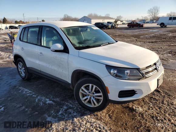 ✅ 2012 Volkswagen Tiguan LE • VIN: WVGAV7AXXCW568697 • Lot: 43210435. Listed on Copart with 181,249 mi. Free auction sales archive from the USA and detailed vehicle history report at DreamBid. Image 4.