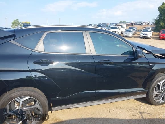 ✅ 2024 Hyundai Kona N Line • VIN: KM8HACA30RU027663 • Lot: 43012352. Listed on IAAI with 17,125 mi. Free auction sales archive from the USA and detailed vehicle history report at DreamBid. Image 14.