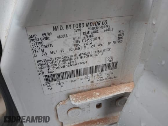 ✅ 2010 Ford F-250 XL • VIN: 1FTSW2B56AEA37604 • Lot: 41234124. Listed on IAAI with 210,940 mi. Free auction sales archive from the USA and detailed vehicle history report at DreamBid. Image 9.