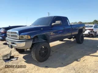 ✅ 2001 Dodge 2500 • VIN: 3B7KF23651G709720 • Lot: 86684565. Listed on Copart with 200,474 mi. Free auction sales archive from the USA and detailed vehicle history report at DreamBid. Image 1.