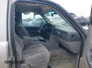 ✅ 2003 Chevrolet Suburban LS • VIN: 3GNEC16Z23G100231 • Лот: 42436390. Опубликован ранее на IAAI с пробегом 163 892 миль. Бесплатный доступ к архиву аукционных продаж из США и подробный отчёт об истории автомобиля на DreamBid. Изображение 5.