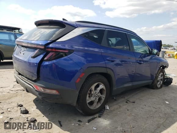✅ 2022 Hyundai Tucson SEL • VIN: 5NMJB3AE7NH144906 • Lot: 68329834. Wystawiony na Copart z przebiegiem 72 723 mil. Bezpłatny archiwum sprzedaży aukcyjnych z USA i szczegółowy raport historii pojazdu na DreamBid. Zdjęcie 3.