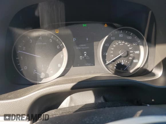 ✅ 2018 Hyundai Elantra Limited • VIN: 5NPD84LF4JH278194 • Lot: 90920405. Listed on Copart with 74,580 mi. Free auction sales archive from the USA and detailed vehicle history report at DreamBid. Image 9.