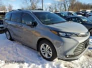 ✅ 2022 Toyota Sienna XLE Woodland Edition • VIN: 5TDASKFC5NS047766 • Lot: 56551605. Wystawiony na Copart z przebiegiem 58 862 mil. Bezpłatny archiwum sprzedaży aukcyjnych z USA i szczegółowy raport historii pojazdu na DreamBid. Zdjęcie 4.