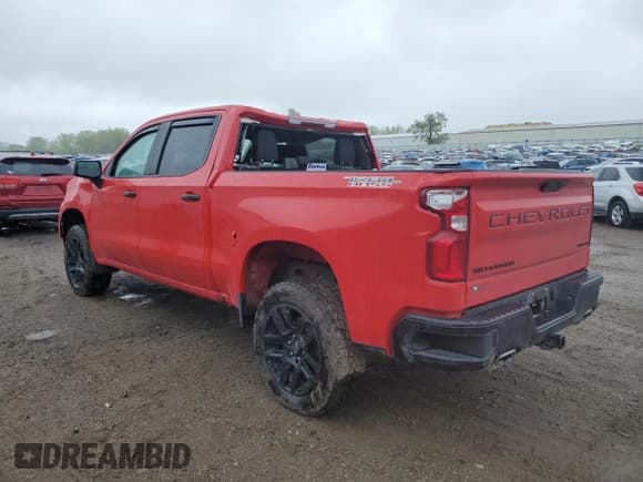 ✅ 2022 Chevrolet Silverado 1500 Custom Trail Boss • VIN: 1GCPYCEL5NZ228882 • Lot: 57828225. Wystawiony na Copart z przebiegiem 43 029 mil. Bezpłatny archiwum sprzedaży aukcyjnych z USA i szczegółowy raport historii pojazdu na DreamBid. Zdjęcie 2.