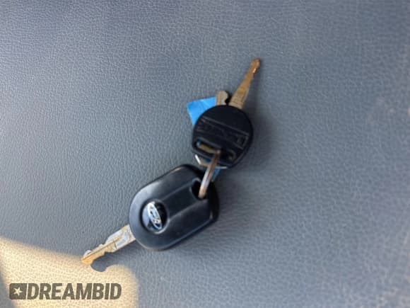 ✅ 2014 Ford F-250 XL • VIN: 1FD7W2BTXEEB19664 • Lot: 43846092. Listed on IAAI with 193,158 mi. Free auction sales archive from the USA and detailed vehicle history report at DreamBid. Image 1.