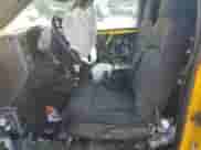 2004 Chevrolet Blazer LS z VIN 1GNCT18X44K153316, wystawiony jako Copart lot #61374025 z przebiegiem Nie podano mil oraz Szkoda całkowita • Salvage title. Historia ofert i sprzedaży dostępna na DreamBid. Obrazek 7.