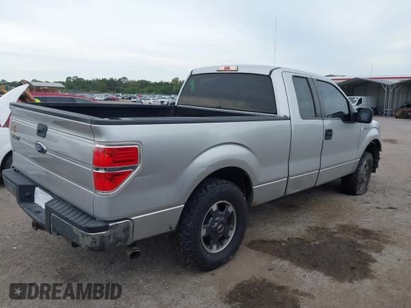 ✅ 2011 Ford F-150 XLT • VIN: 1FTEX1CM4BFA76911 • Lot: 43638919. Listed on IAAI with 141,907 mi. Free auction sales archive from the USA and detailed vehicle history report at DreamBid. Image 4.