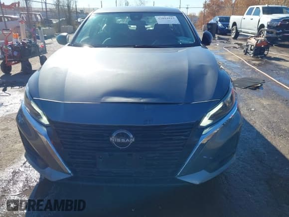 ✅ 2024 Nissan Altima SV • VIN: 1N4BL4DV7RN364130 • Lot: 43894213. Listed on IAAI with 47,211 mi. Free auction sales archive from the USA and detailed vehicle history report at DreamBid. Image 12.