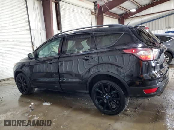 ✅ 2018 Ford Escape SE • VIN: 1FMCU9GD5JUD35033 • Lot: 92386285. Wystawiony na Copart z przebiegiem 106 445 mil. Bezpłatny archiwum sprzedaży aukcyjnych z USA i szczegółowy raport historii pojazdu na DreamBid. Zdjęcie 2.