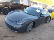 ✅ 2018 Porsche 718 Cayman • VIN: WP0AA2A89JK262154 • Lot: 43648256. Wystawiony na IAAI z przebiegiem 65 655 mil. Bezpłatny archiwum sprzedaży aukcyjnych z USA i szczegółowy raport historii pojazdu na DreamBid. Zdjęcie 23.