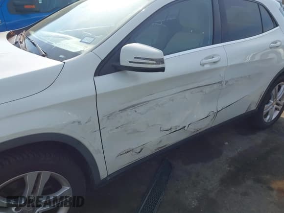 ✅ 2015 Mercedes-Benz GLA 250 • VIN: WDCTG4EB0FJ186369 • Лот: 43535426. Опубликован ранее на IAAI с пробегом 58 319 миль. Бесплатный доступ к архиву аукционных продаж из США и подробный отчёт об истории автомобиля на DreamBid. Изображение 6.