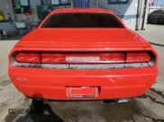 ✅ 2014 Dodge Challenger R/T • VIN: 2C3CDYBT5EH158381 • Lot: 71423324. Wystawiony na Copart z przebiegiem Nie podano. Bezpłatny archiwum sprzedaży aukcyjnych z USA i szczegółowy raport historii pojazdu na DreamBid. Zdjęcie 6.