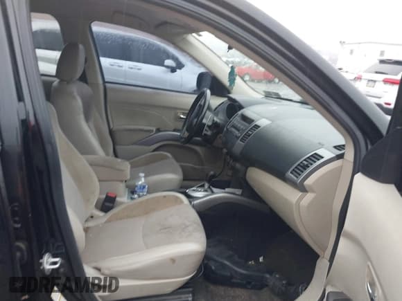 ✅ 2012 Mitsubishi Outlander SE • VIN: JA4JT3AW5CU026942 • Лот: 43834010. Опубликован ранее на IAAI с пробегом Не указан. Бесплатный доступ к архиву аукционных продаж из США и подробный отчёт об истории автомобиля на DreamBid. Изображение 5.