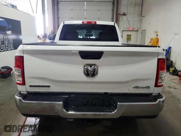 ✅ 2024 Ram 2500 Big Horn • VIN: 3C6UR5DL1RG266801 • Lot: 54773055. Listed on Copart with 33,394 mi. Free auction sales archive from the USA and detailed vehicle history report at DreamBid. Image 6.