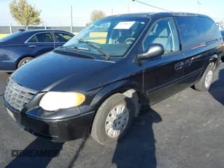 ✅ 2007 Chrysler Town & Country LX • VIN: 2A4GP44R17R327320 • Лот: 43526622. Опубликован ранее на IAAI с пробегом 195 554 миль. Бесплатный доступ к архиву аукционных продаж из США и подробный отчёт об истории автомобиля на DreamBid. Изображение 2.