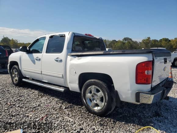 2011 Chevrolet Silverado 1500 LT with VIN 3GCPCSEA6BG308808, listed as a Copart auction lot 86218235 with 109,061 mi miles and Salvage title. Bid and sale history available at DreamBid. Image 2.