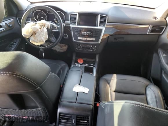 ✅ 2015 Mercedes-Benz M 350 • VIN: 4JGDA5HB5FA467009 • Лот: 86195195. Опубликован ранее на Copart с пробегом Не указан. Бесплатный доступ к архиву аукционных продаж из США и подробный отчёт об истории автомобиля на DreamBid. Изображение 8.