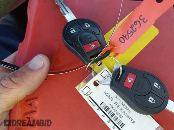 ✅ 2021 Nissan NV200 SV • VIN: 3N6CM0KN5MK702062 • Lot: 43495706. Wystawiony na IAAI z przebiegiem 68 194 mil. Bezpłatny archiwum sprzedaży aukcyjnych z USA i szczegółowy raport historii pojazdu na DreamBid. Zdjęcie 11.