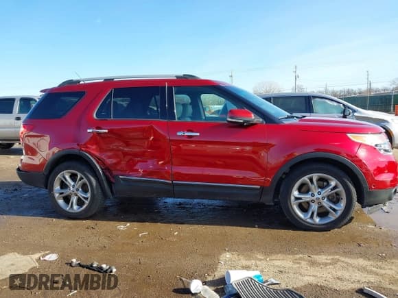 ✅ 2015 Ford Explorer Limited • VIN: 1FM5K8F82FGA72695 • Lot: 41119191. Wystawiony na IAAI z przebiegiem 95 510 mil. Bezpłatny archiwum sprzedaży aukcyjnych z USA i szczegółowy raport historii pojazdu na DreamBid. Zdjęcie 13.