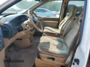 ✅ 2000 Dodge Caravan SE • VIN: 2B4GP44G0YR584617 • Lot: 81459815. Listed on Copart with 200,761 mi. Free auction sales archive from the USA and detailed vehicle history report at DreamBid. Image 7.