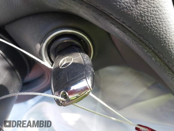 ✅ 2007 Mercedes-Benz SL 550 • VIN: WDBSK71F27F132696 • Lot: 42053879. Wystawiony na IAAI z przebiegiem 115 093 mil. Bezpłatny archiwum sprzedaży aukcyjnych z USA i szczegółowy raport historii pojazdu na DreamBid. Zdjęcie 11.