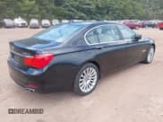 ✅ 2012 BMW 7 Series 750Li • VIN: WBAKB8C54CC964853 • Lot: 42848346. Wystawiony na IAAI z przebiegiem 154 299 mil. Bezpłatny archiwum sprzedaży aukcyjnych z USA i szczegółowy raport historii pojazdu na DreamBid. Zdjęcie 4.